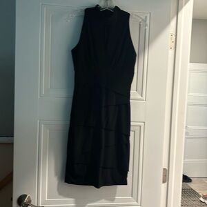 Black White House black market size4